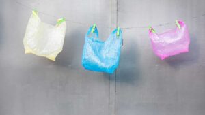 Undgå plastikposer overalt. Sådan organiserer du poser og emballage smart